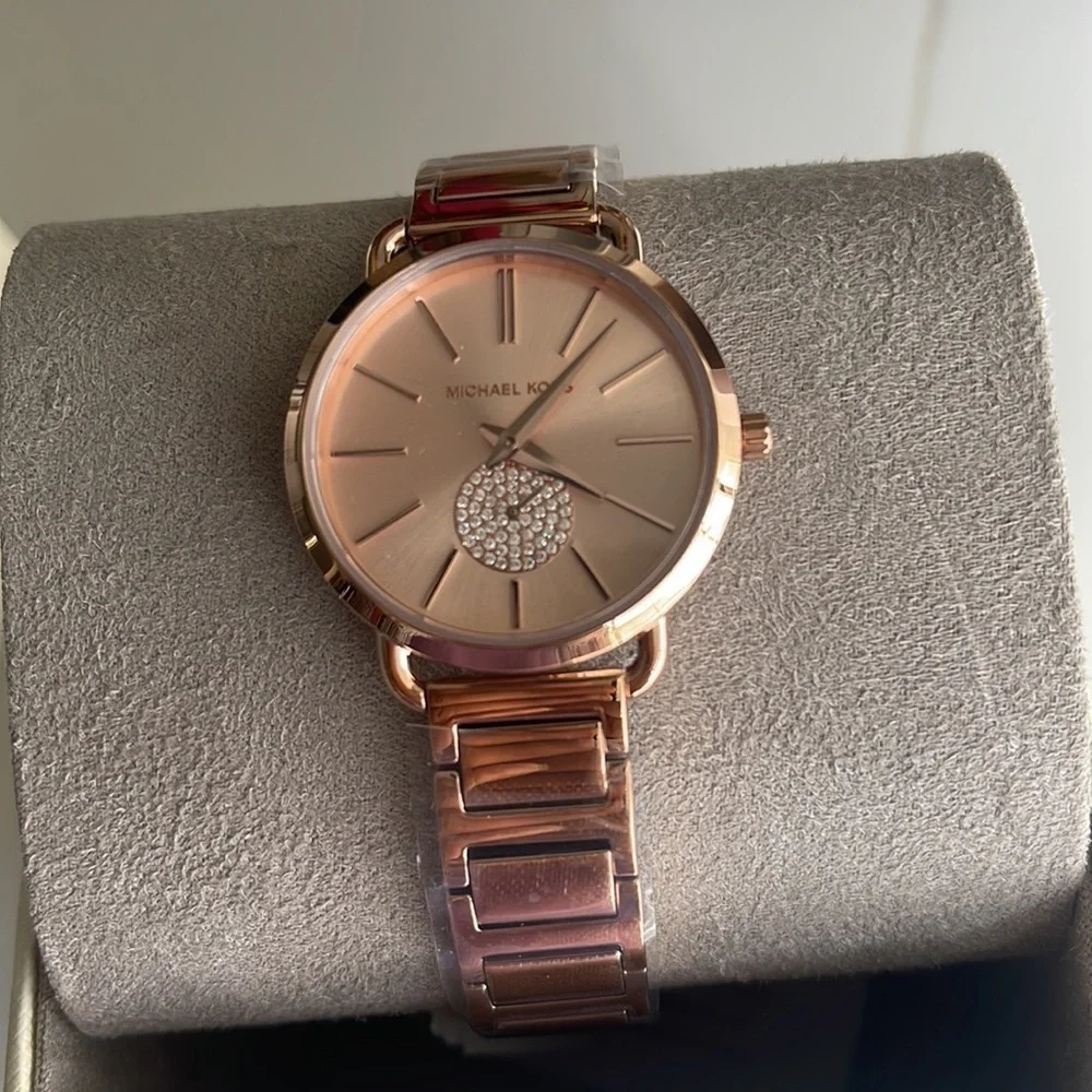 Micheal kors rose gold 32mm